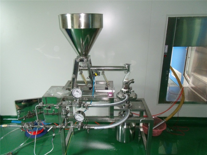 How to reduce dust on people's harm during the operation of the airflow pulverizer?
